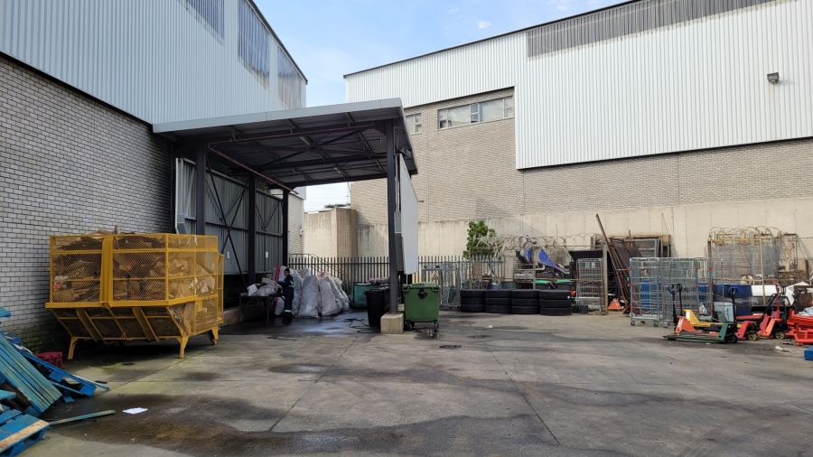 To Let commercial Property for Rent in Montague Park Western Cape